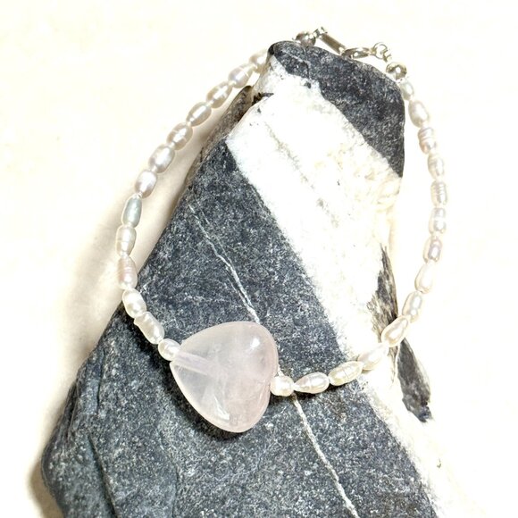 2/$20, Genuine Rose Quartz Stone Heart & White Freshwater Pearl Beaded Bracelet - Picture 6 of 11